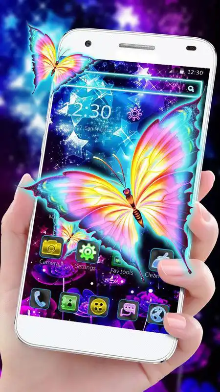 Play Glowing Purple Butterfly Theme