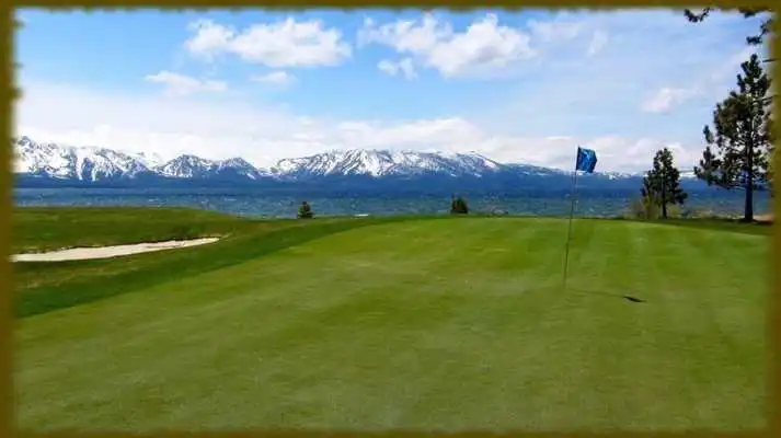 Play Golf Courses wallpaper