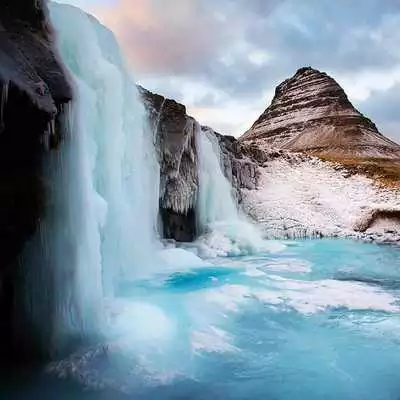 Play Great Waterfall Live Wallpaper
