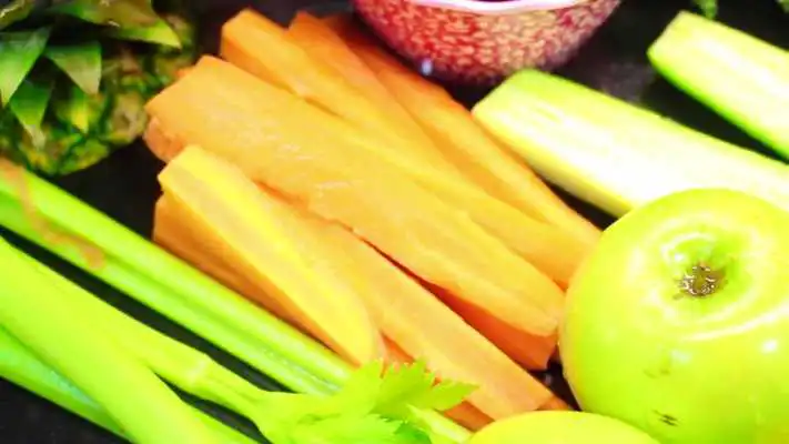 Play Green Juices for Weight Loss