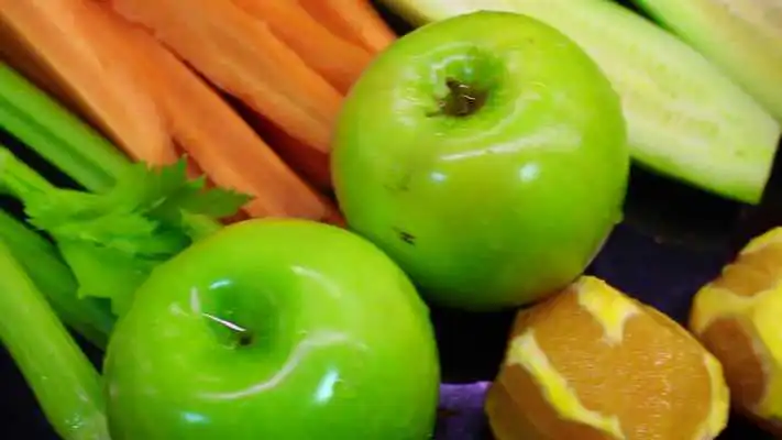 Play Green Juices for Weight Loss
