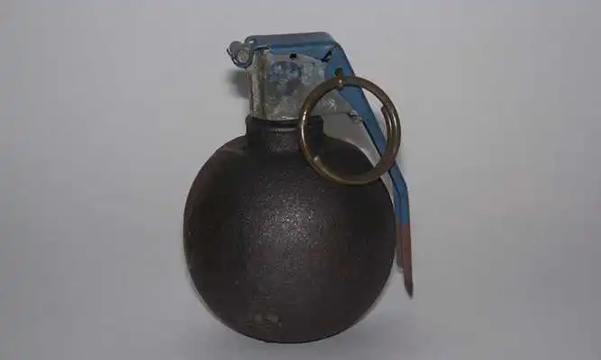 Play Grenades Wallpapers