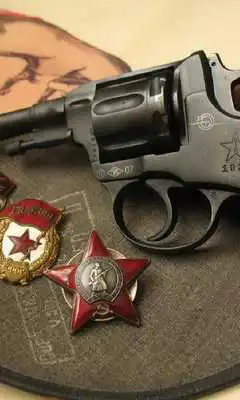 Play Guns Weapons Wallpapers