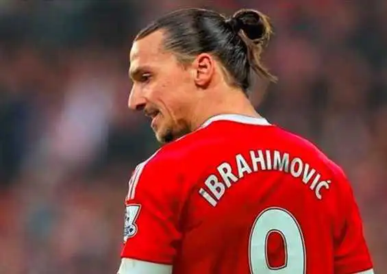 Play Hairstyle players soccer