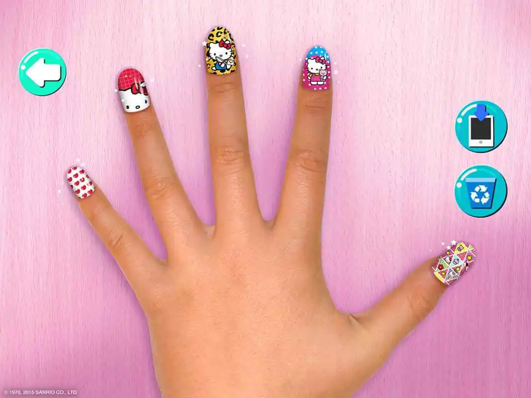 Play Hello Kitty Nail Salon