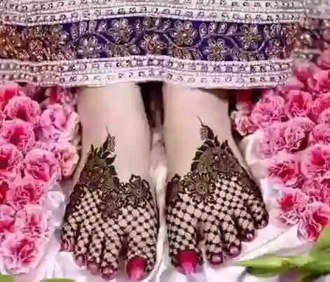 Play Henna Mehndi 2021  and enjoy Henna Mehndi 2021 with UptoPlay