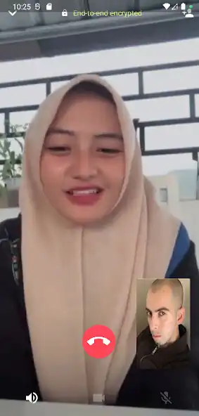 Play Hijaber Cewek Fake Video Call  and enjoy Hijaber Cewek Fake Video Call with UptoPlay