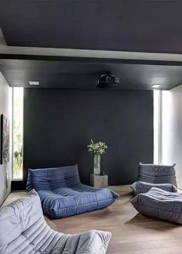 Play Home Theater Room as an online game Home Theater Room with UptoPlay