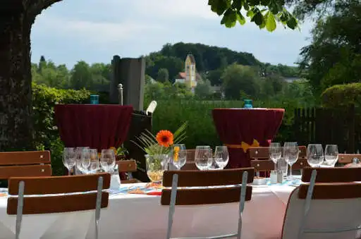 Play HOTEL SEEHOF Wessling am See as an online game HOTEL SEEHOF Wessling am See with UptoPlay