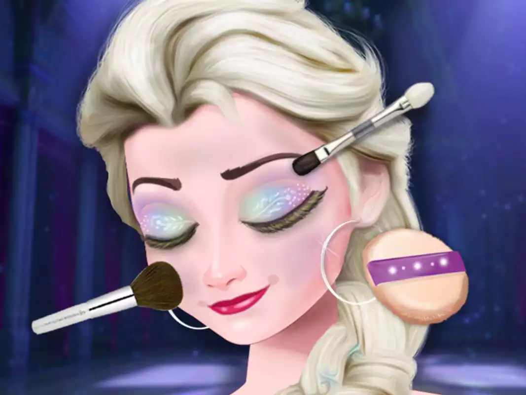 Play Ice Queen Eye Makeup Game