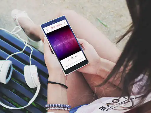 Play India Radio - Indian Hindi FM  and enjoy India Radio - Indian Hindi FM with UptoPlay