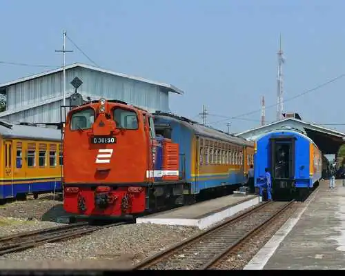 Play Indonesia Railroad Jigsaw Puzzles