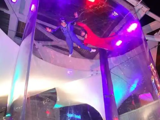 Play Indoor Skydiving Wallpapers