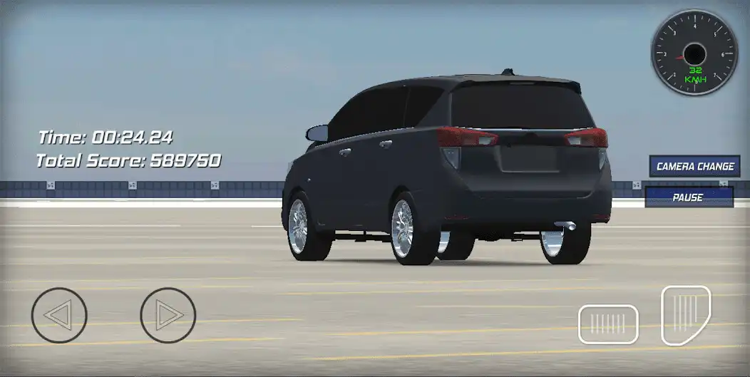 Play Innova Crysta: Toyota Car Game as an online game Innova Crysta: Toyota Car Game with UptoPlay