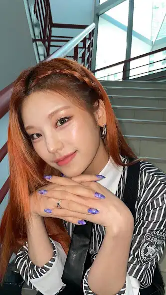 Play Itzy Yeji Wallpaper HD 4K as an online game Itzy Yeji Wallpaper HD 4K with UptoPlay