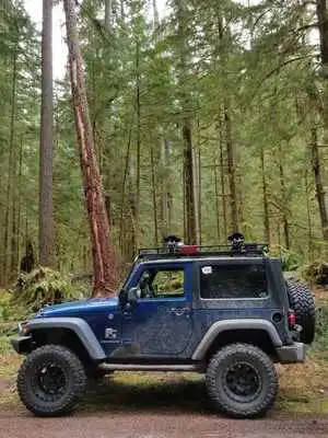 Play Jeep Wallpaper