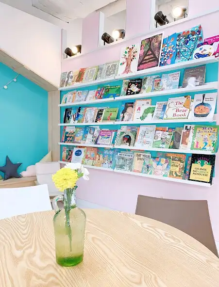 Play Jenny English  and enjoy Jenny English with UptoPlay