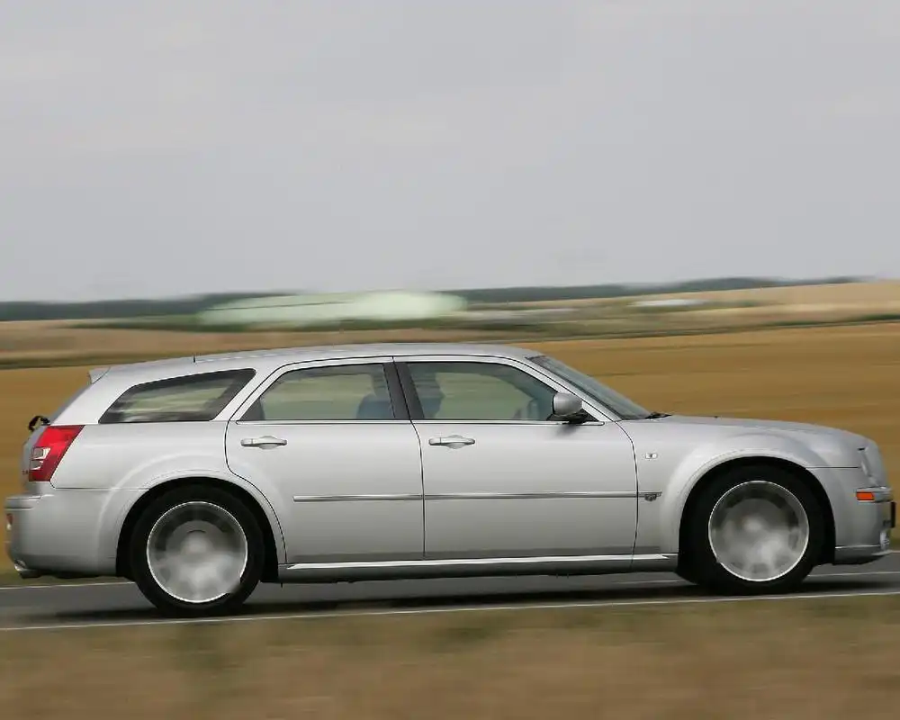 Play Jigsaw Puzzle Chrysler 300C SRT8