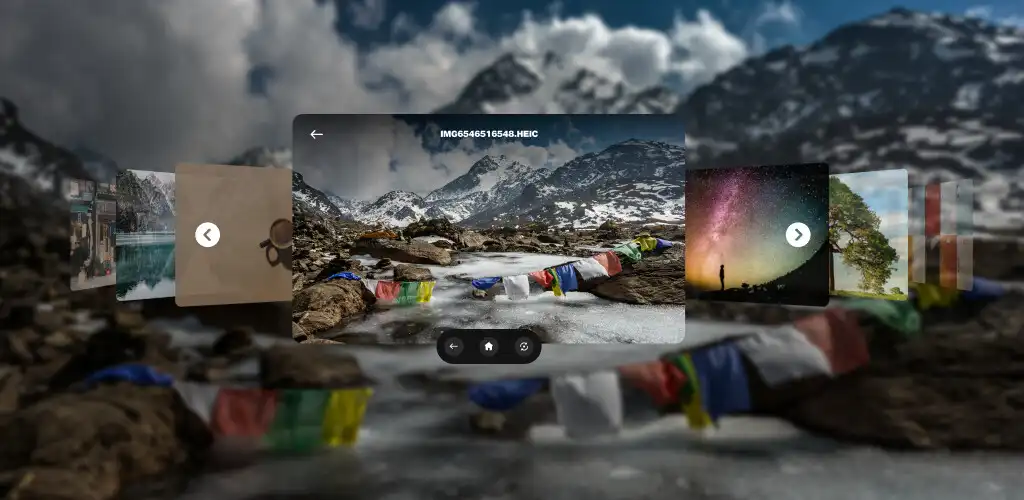 Play JioPhotos VR as an online game JioPhotos VR with UptoPlay