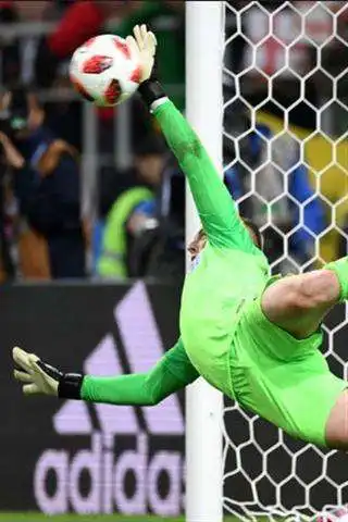 Play Jordan Pickford Wallpapers as an online game Jordan Pickford Wallpapers with UptoPlay