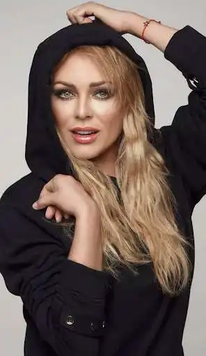 Play Julia Nachalova selfie photo editor  and enjoy Julia Nachalova selfie photo editor with UptoPlay