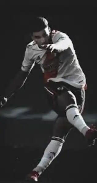 Play Julian Alvarez Wallpaper 4K HD  and enjoy Julian Alvarez Wallpaper 4K HD with UptoPlay