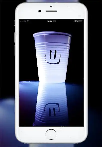 Play Keep Smiling Wallpapers as an online game Keep Smiling Wallpapers with UptoPlay