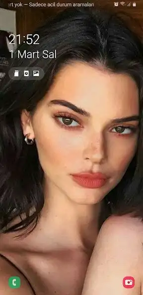 Play Kendall Jenner Wallpapers 4k as an online game Kendall Jenner Wallpapers 4k with UptoPlay