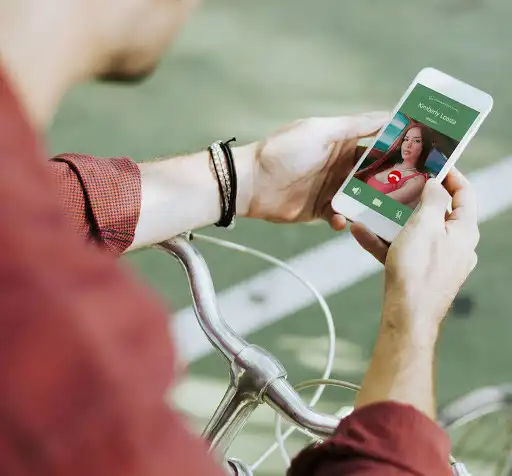 Play Kim loazia fake call now  and enjoy Kim loazia fake call now with UptoPlay