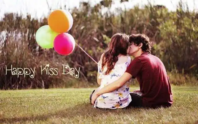 Play Kiss Day HD Images