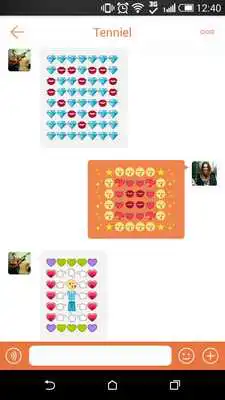 Play Kiss Emoji and Emoticons