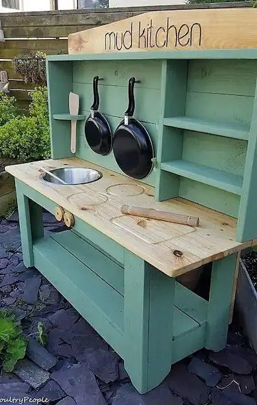 Play Kitchen Pallet  and enjoy Kitchen Pallet with UptoPlay