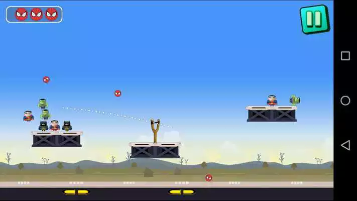 Play Knock Down ! SuperHeroes