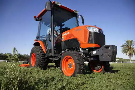 Play Kubota Tractor Wallpapers - Tractors Wallpapers  and enjoy Kubota Tractor Wallpapers - Tractors Wallpapers with UptoPlay