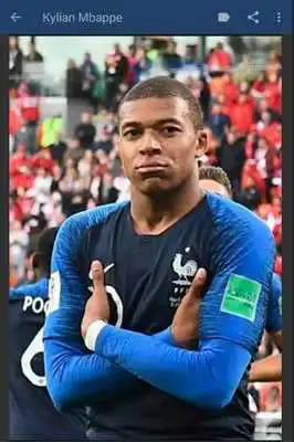 Play Kylian Mbappe  Wallpaper