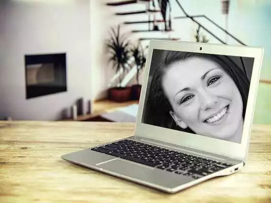Play Laptop Photo Frames