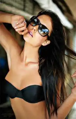 Play Lash and Tan Play Lash and Tan