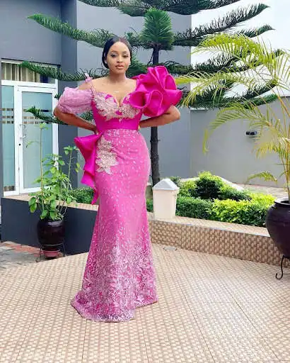 Play Latest Aso Ebi Fashion Styles as an online game Latest Aso Ebi Fashion Styles with UptoPlay