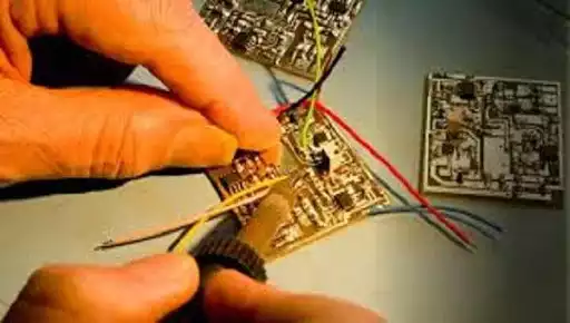 Play Learn basic electronics as an online game Learn basic electronics with UptoPlay