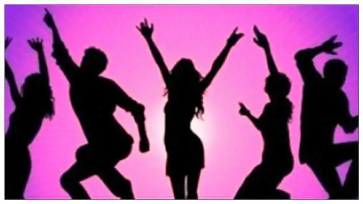 Play Learn to dance with dance classes