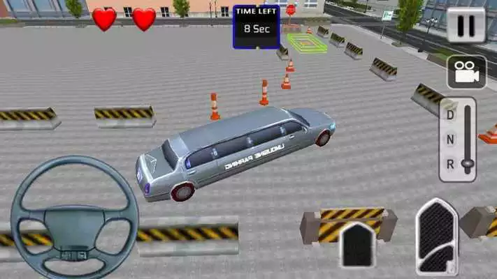 Play Limousine Parking 3D