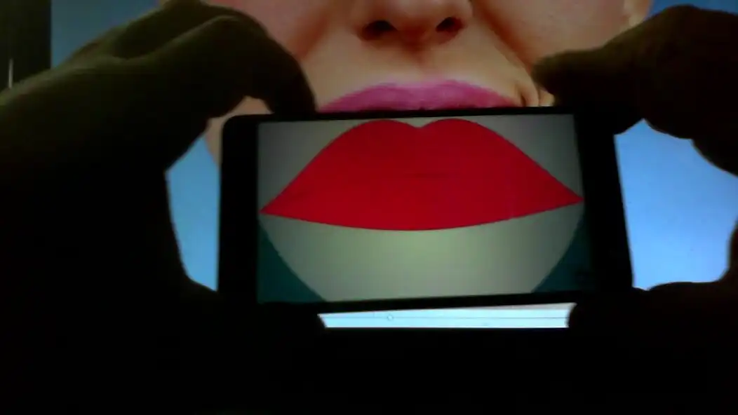 Play Lips blabber, Tongue out  and enjoy Lips blabber, Tongue out with UptoPlay