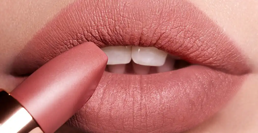 Play Lipstick step by step as an online game Lipstick step by step with UptoPlay