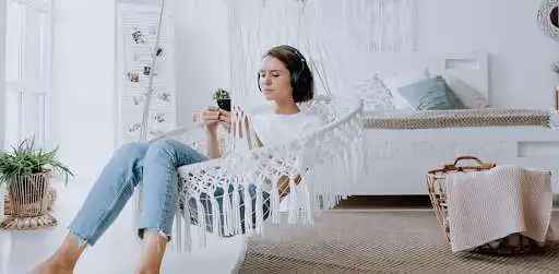 Play live alternative talk  and enjoy live alternative talk with UptoPlay