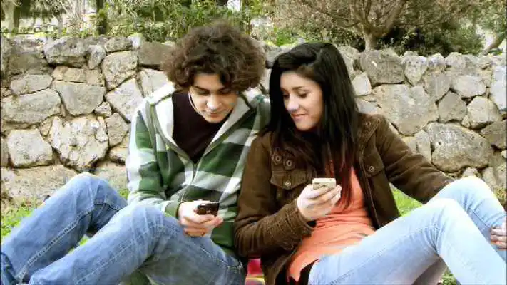 Play Live Online Girls Chat