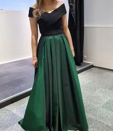 Play Long Dress 2021-2022 Designs, Ideas, Pictures App as an online game Long Dress 2021-2022 Designs, Ideas, Pictures App with UptoPlay