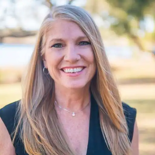 Play Lyla Ambrose Realtor APK