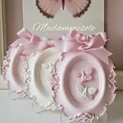 Play MadammeSole