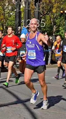 Play Marathon Wall  Lock