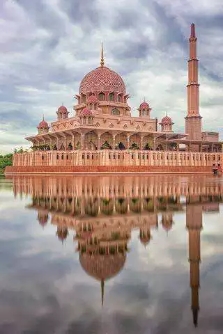 Play APK Masjid Mosque Wallpapers  and enjoy Masjid Mosque Wallpapers with UptoPlay com.legasidunia.masjidmosquewallpapers